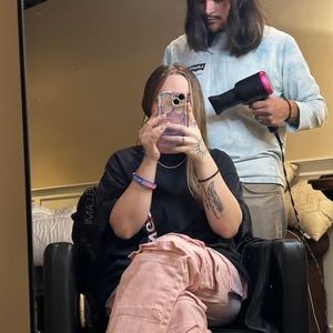 Meet your Posher, Corrine